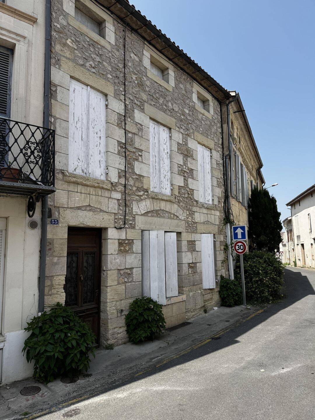Maison 6 pièces 198 m² · à Sainte-Bazeille · 198 m² · 149 000 €