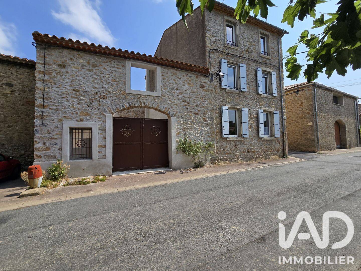 Maison 6 pièces 198 m² · à Saint-Jean-de-Barrou · 198 m² · 235 000 €