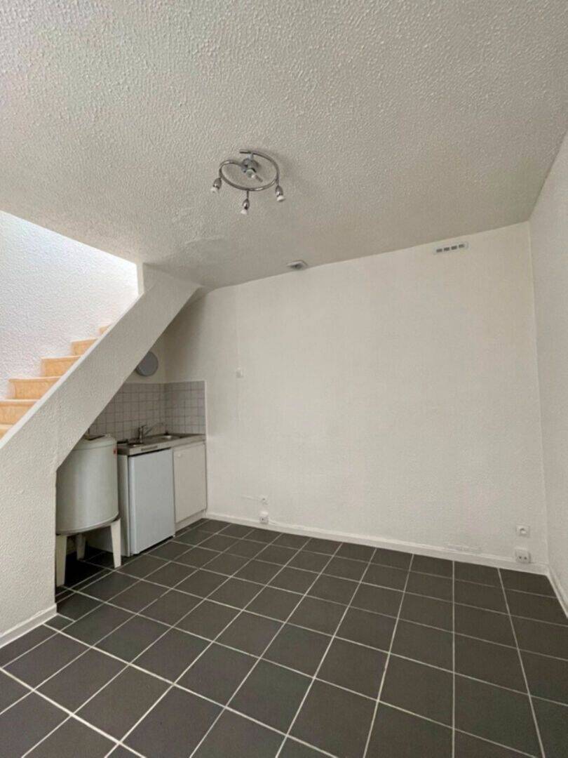 Appartement 1 pièce 21 m² · à Reims · 21 m² · 365 €