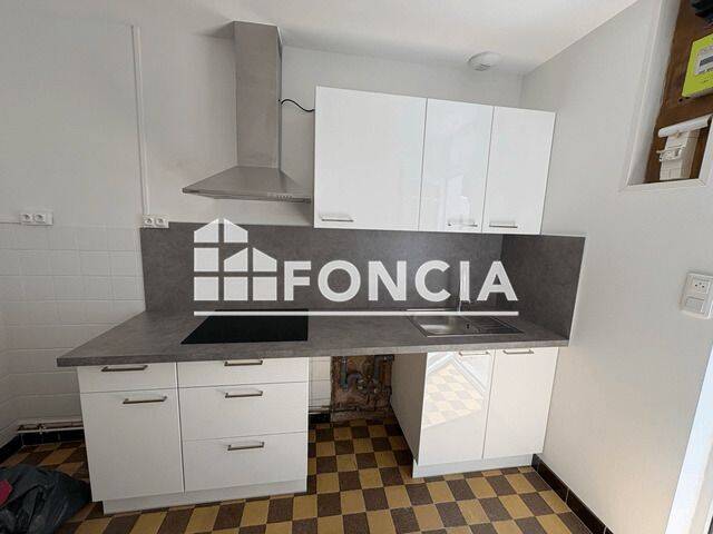 Maison 3 pièces 45 m² · à Saintes · 45,3 m² · 635 €