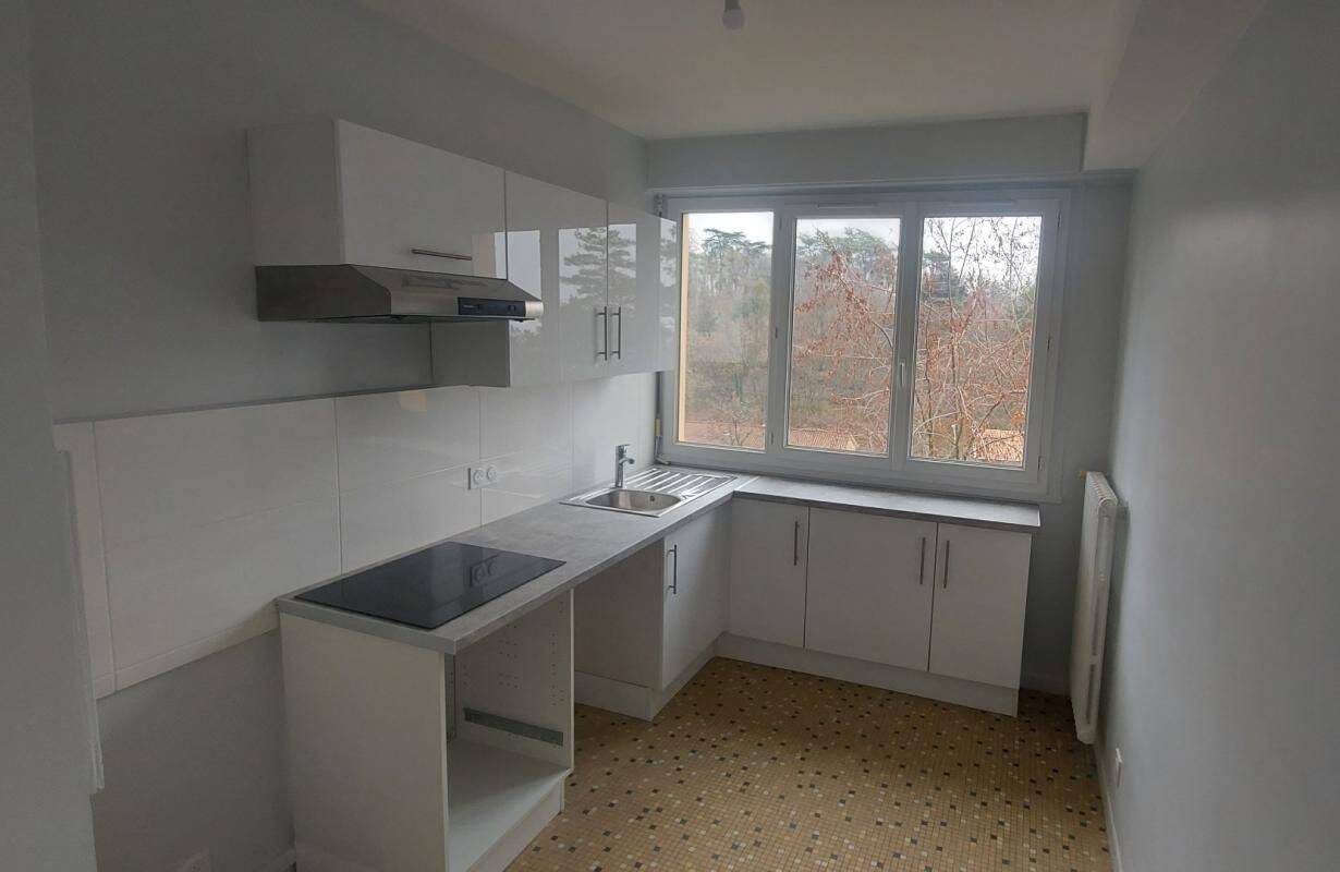 Appartement 3 pièces 72 m² · à Sainte-Foy-lès-Lyon · 72 m² · 1 090 €/mois