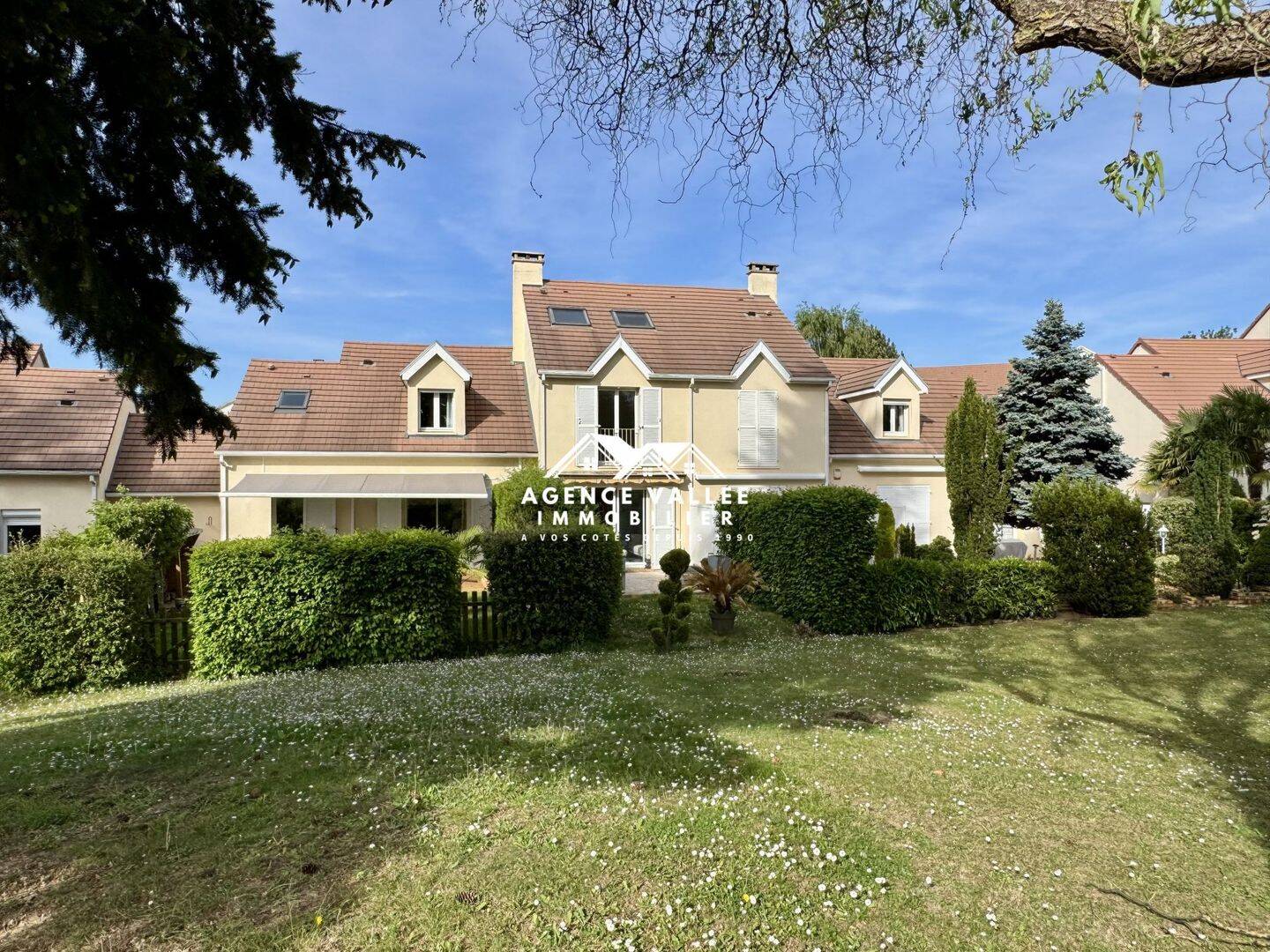 Maison 4 pièces 77 m² · à Saint-Germain-lès-Corbeil · 76,5 m² · 313 500 €
