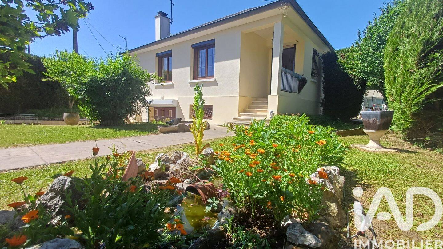 Maison 6 pièces 155 m² · à Évreux · 155 m² · 210 000 €