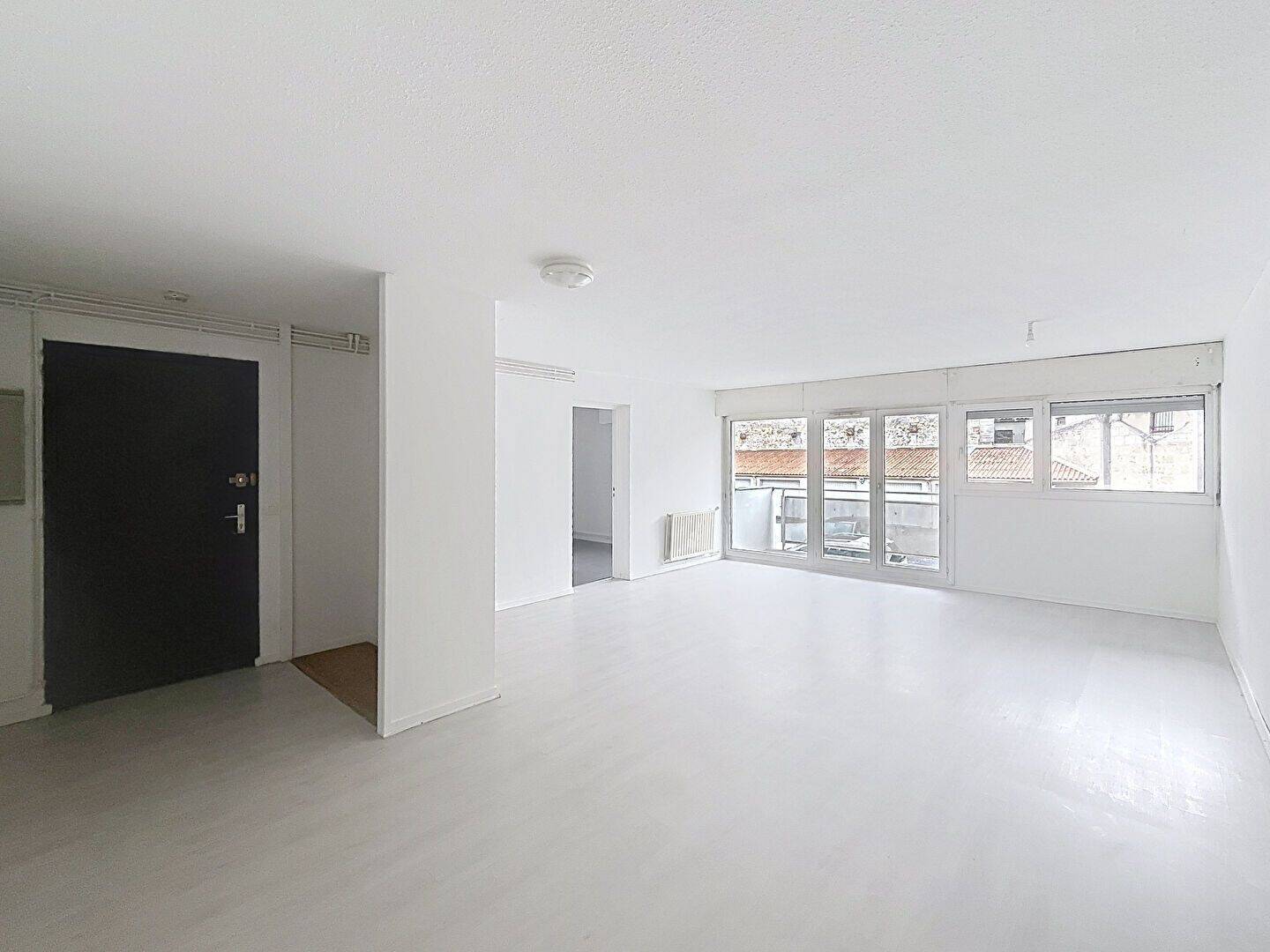 Appartement 3 pièces 79 m² · à Bordeaux · 78,7 m² · 186 701 €