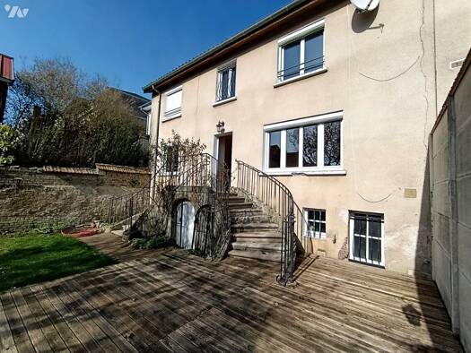 Maison à vendre 180 200 € 7 pièces 4 chambres 244 m² 439 m² de terrain Sainte-Menehould 51800