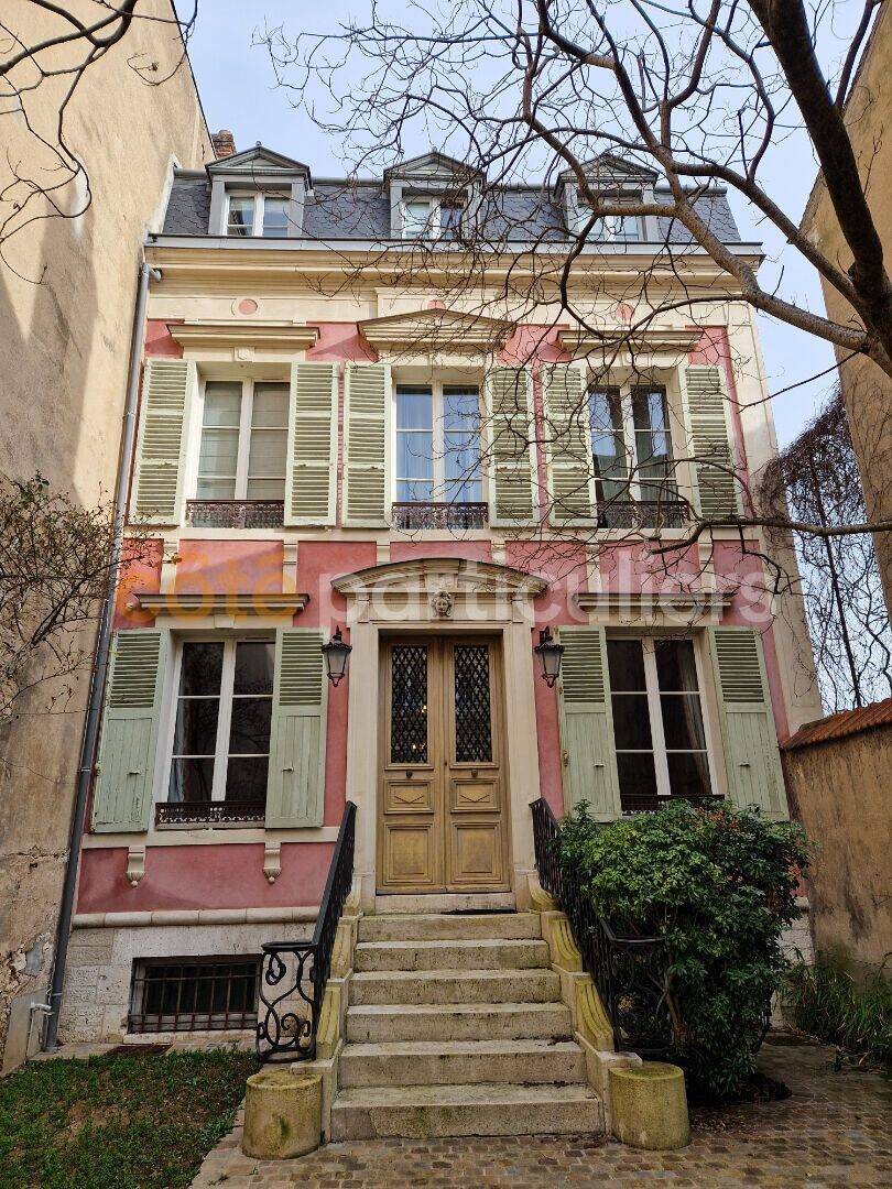 Maison 9 pièces 246 m² · à Montargis · 246 m² · 1 700 €
