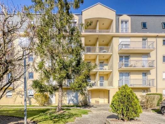 Appartement à vendre 158 500 € 3 pièces 2 chambres 65 m² RDC Forêt-Hippodrome-Parc Compiègne 60200