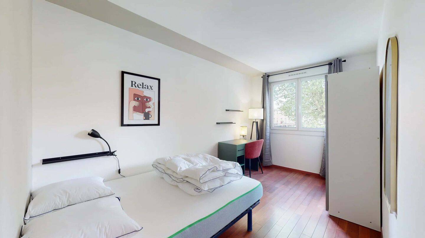 1 pièce 15 m² · à Villejuif · 15 m² · 773 €/mois