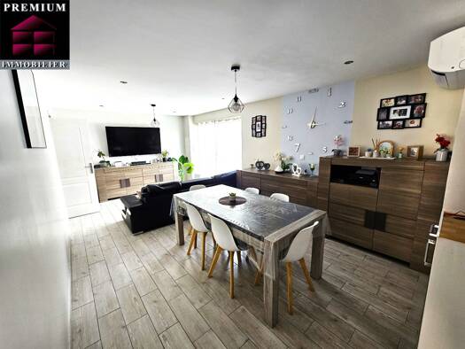 Maison à vendre 259 000 € 6 pièces 5 chambres 120 m² 245 m² de terrain Pierre Droite Saint-Estève 66240