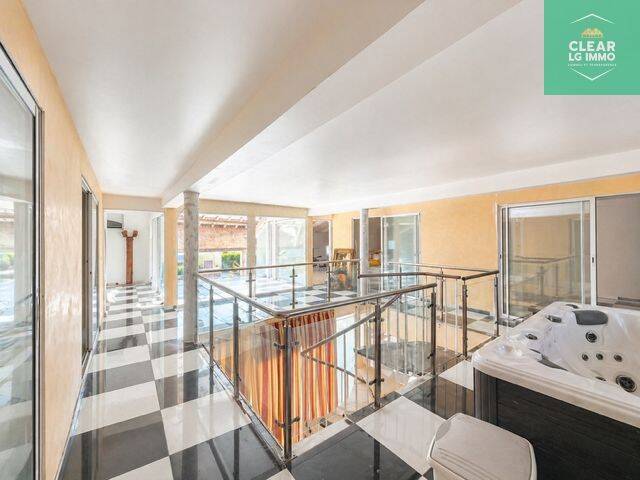 Maison 7 pièces 300 m² · à Val de Briey · 300 m² · 164 900 €