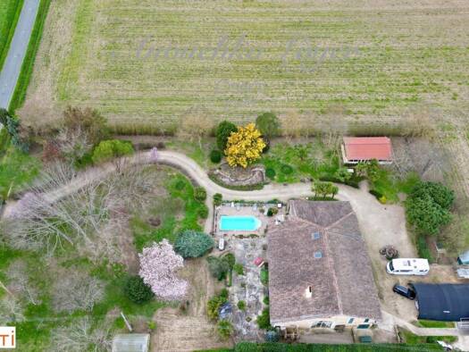 Maison à vendre 450 000 € 10 pièces 5 chambres 435 m² 6 169 m² de terrain Castets-en-Dorthe 33210