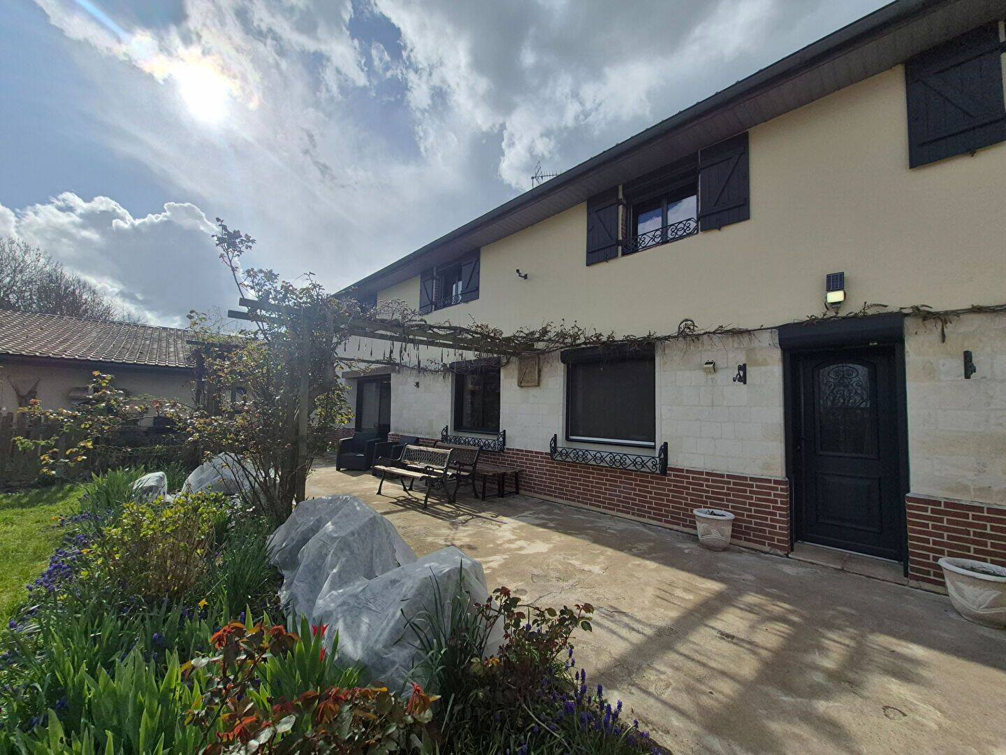 Maison 6 pièces 185 m² · à Dainville · 184,5 m² · 311 000 €