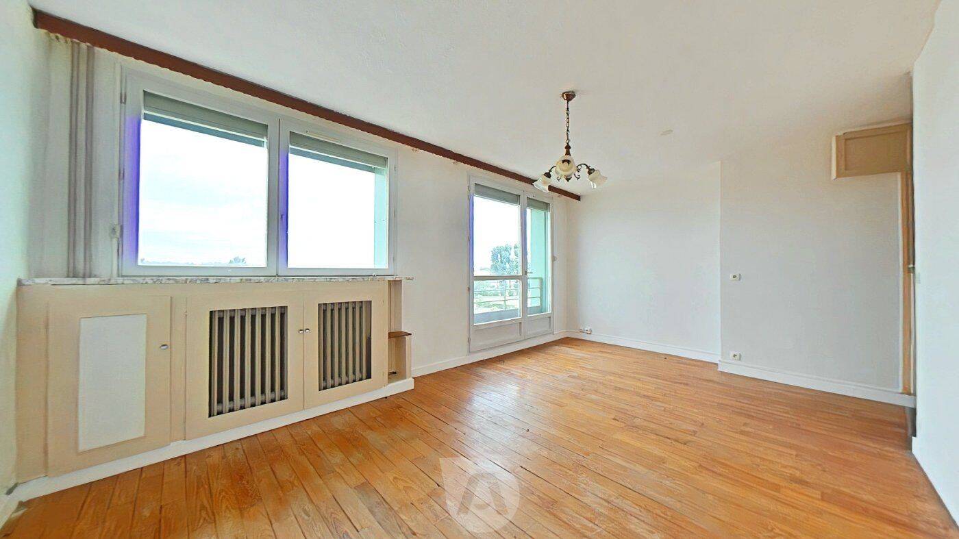 Appartement 4 pièces 74 m² · à Longuyon · 73,9 m² · 56 000 €
