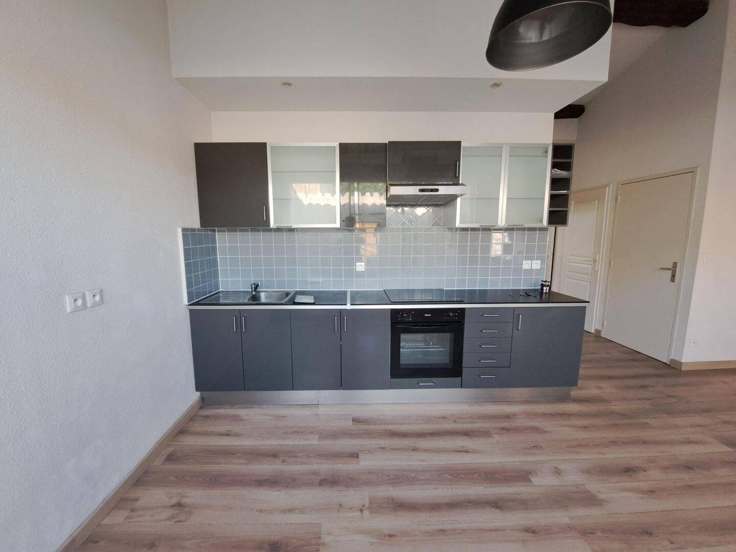 Appartement 3 pièces 75 m² · à Bessan · 75 m² · 735 €/mois