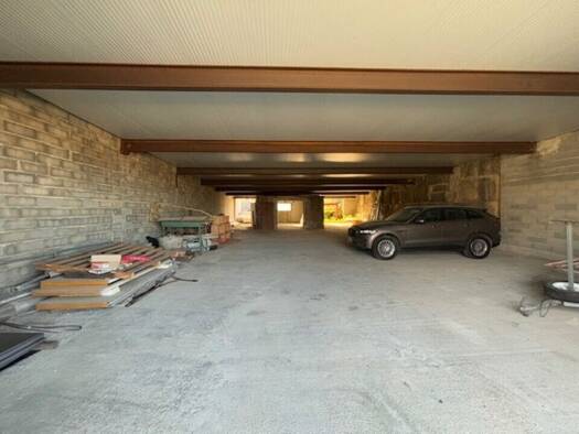 Entrepôt à louer 1 650 € 330 m² d'espace de stockage Castillon-du-Gard 30210