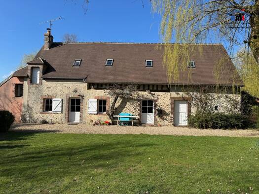 Maison à vendre 287 500 € 5 pièces 3 chambres 136 m² 4 110 m² de terrain Longny les Villages 61290