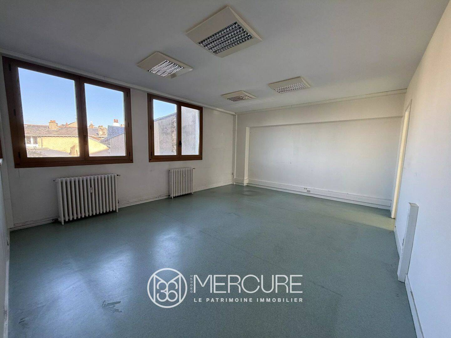 Appartement 12 pièces 182 m² · à Poitiers · 181,6 m² · 294 000 €
