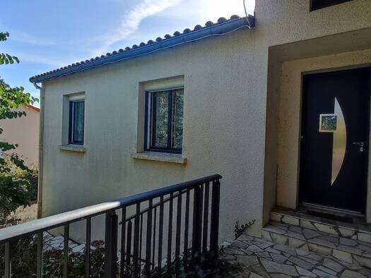 Maison à vendre 156 000 € 5 pièces 4 chambres 136 m² 893 m² de terrain Chiché 79350