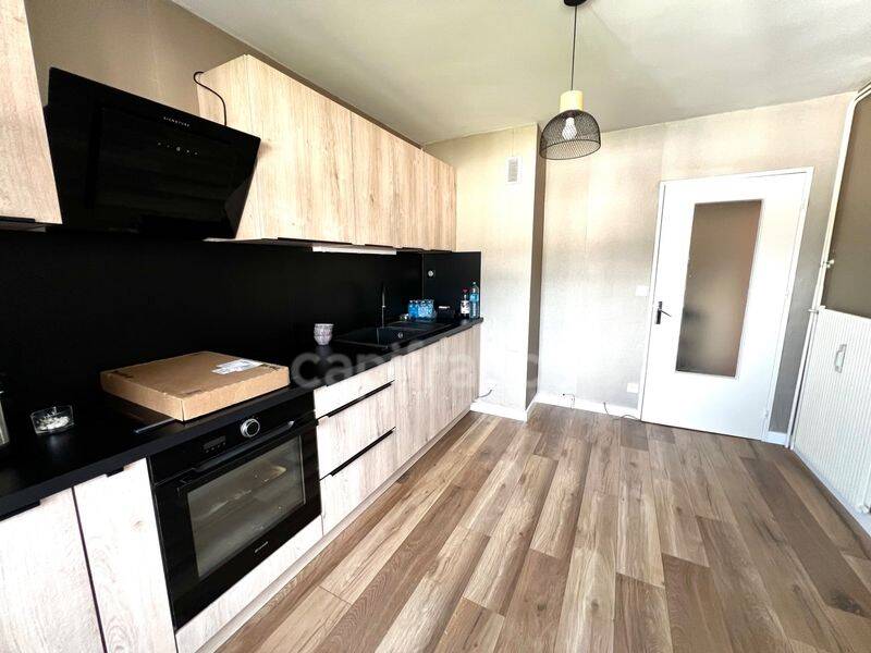 Appartement 4 pièces 97 m² · à Lons-le-Saunier · 97 m² · 139 000 €
