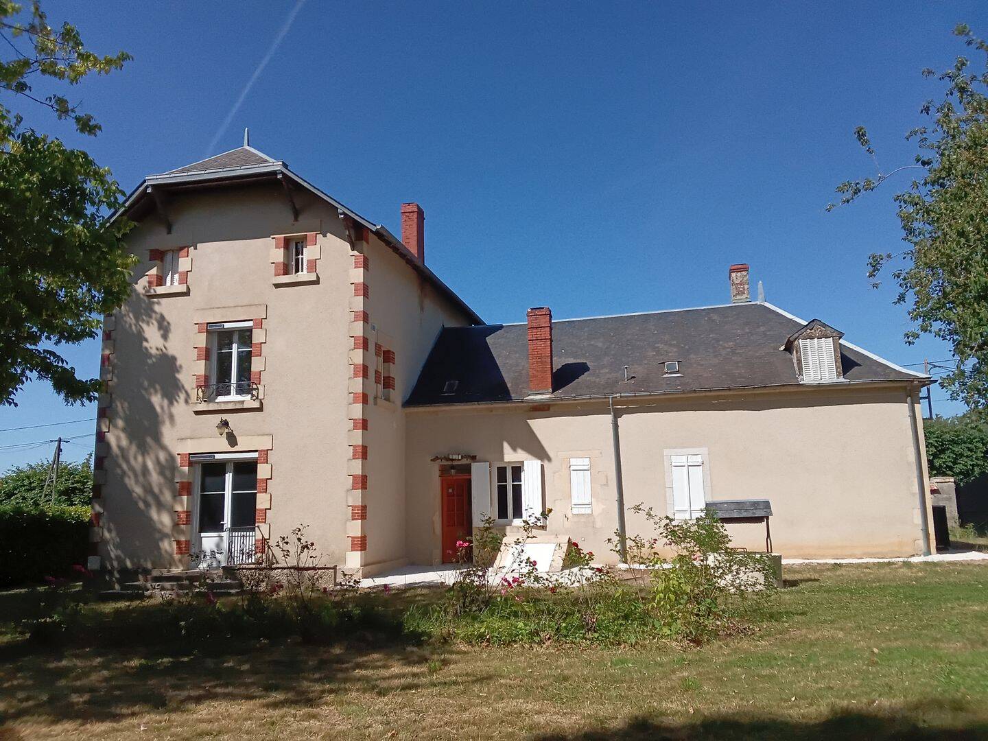 Maison 9 pièces 202 m² · à Ourouer-les-Bourdelins · 202 m² · 235 000 €