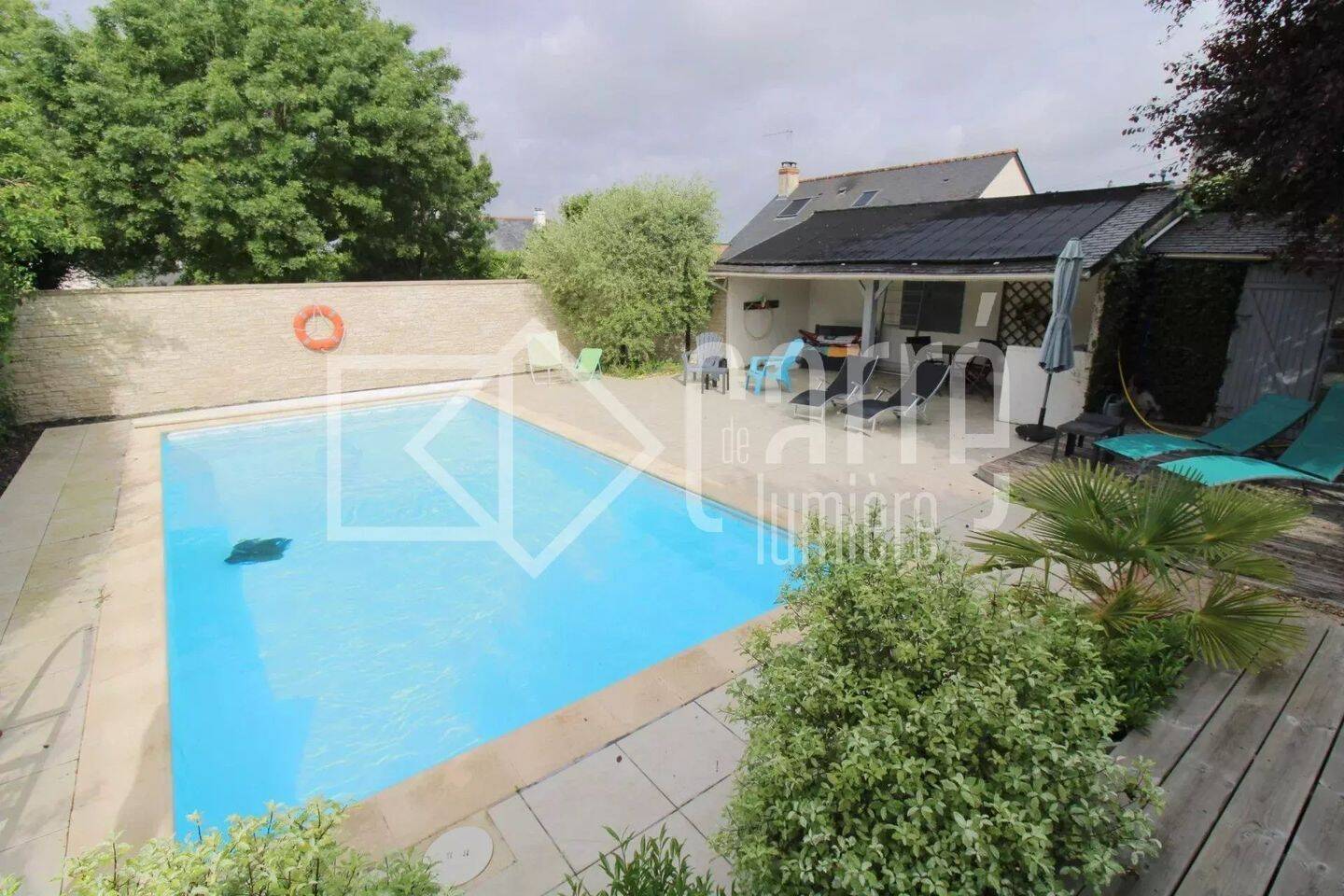 Maison 9 pièces 223 m² · à Mûrs-Erigné · 223 m² · 499 000 €