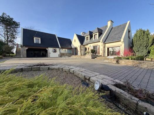 Maison à vendre 399 000 € 10 pièces 4 chambres 165,4 m² 14 771 m² de terrain La Landec 22980