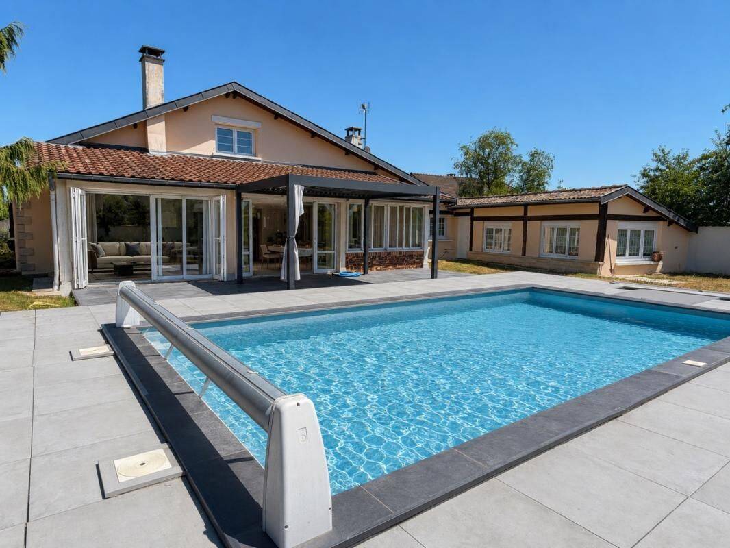 Maison 10 pièces 254 m² · à Saint-Dizier · 254 m² · 299 000 €