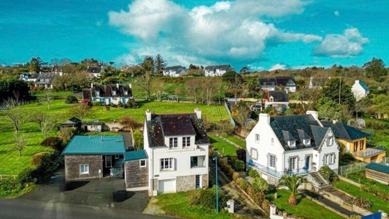 Maison 10 pièces 114 m² · à Roscanvel · 114 m² · 170 000 €