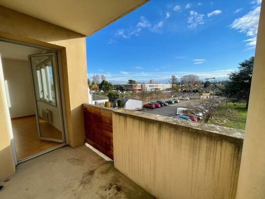 Appartement à louer 680 € 2 pièces 1 chambre 43,2 m² Étage 2/2 La Riche 37520