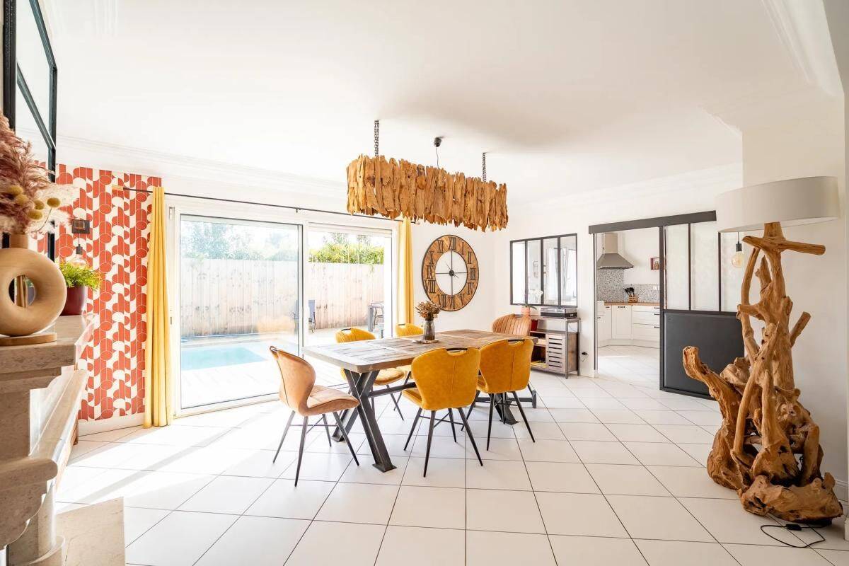 Maison 8 pièces 232 m² · à Bègles · 232 m² · 749 000 €