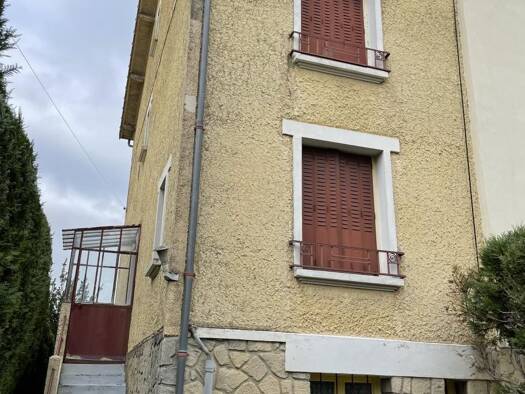 Maison à vendre 90 100 € 5 pièces 2 chambres 67 m² 561 m² de terrain Châlons-en-Champagne 51000