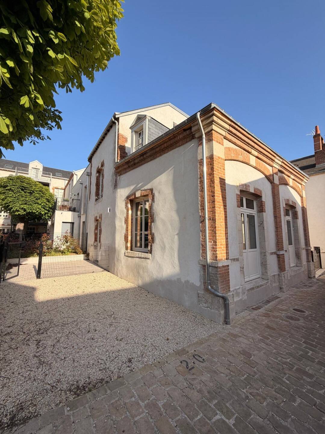 Maison 5 pièces 122 m² · à Orléans · 122 m² · 435 000 €