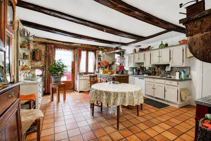 Maison 7 pièces 144 m² · à Sampans · 144 m² · 230 000 €