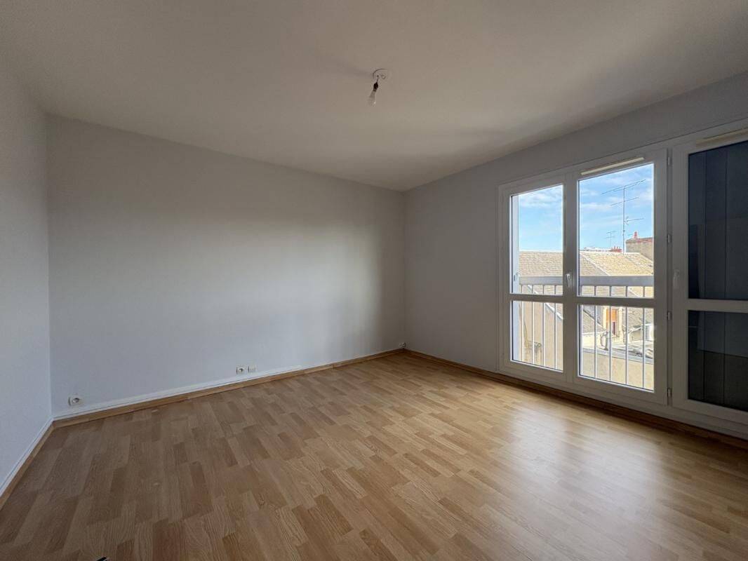 Appartement 1 pièce 35 m² · à Châteauroux · 35 m² · 395 €/mois