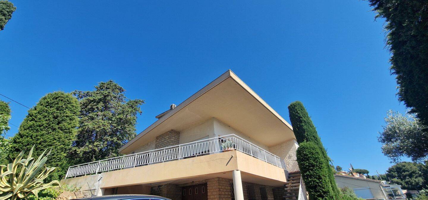 Maison 6 pièces 190 m² · à Six-Fours-les-Plages · 190 m² · 770 000 €