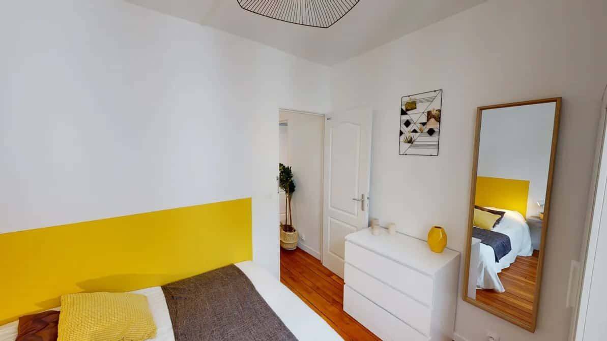 Appartement 1 pièce 15 m² · à Paris 16ème Arrondissement · 15 m² · 985 €/mois