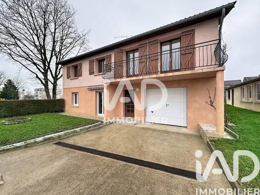 Maison à vendre 179 000 € 6 pièces 4 chambres 162 m² 695 m² de terrain Centre Osen Sainte-Menehould 51800