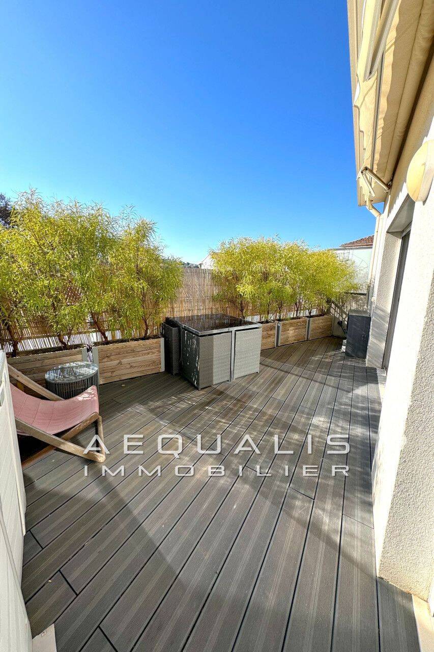 Appartement 3 pièces 77 m² · à Six-Fours-les-Plages · 77 m² · 329 000 €