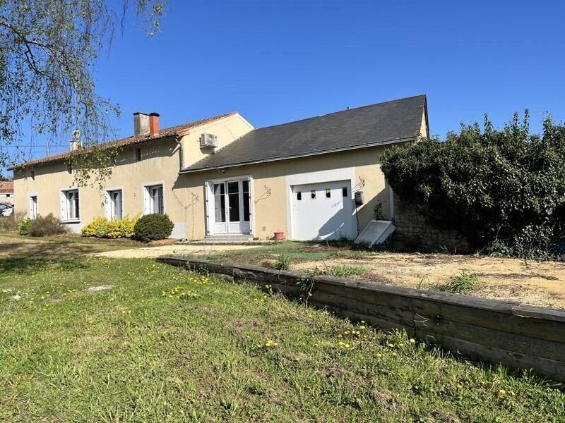 Maison 5 pièces 124 m² · à Moncontour · 124 m² · 135 000 €