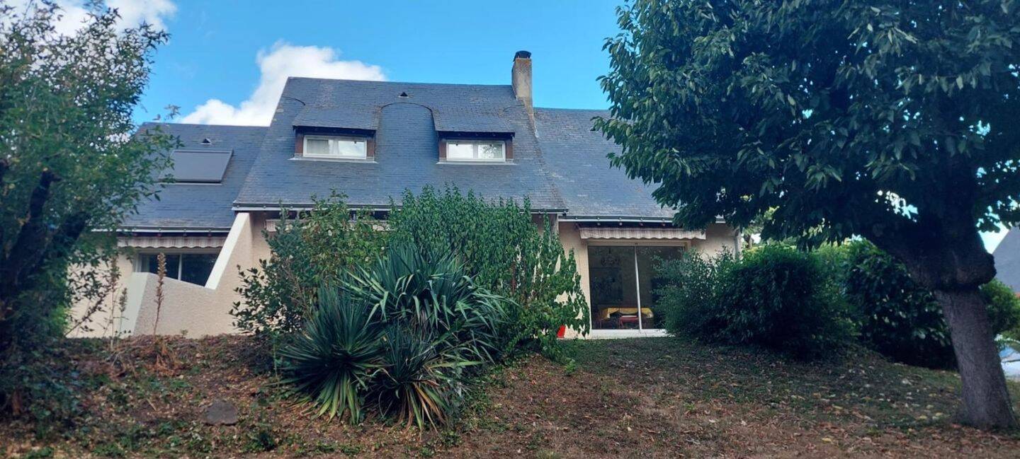 Maison 7 pièces 160 m² · à Montreuil-Juigné · 160 m² · 432 845 €