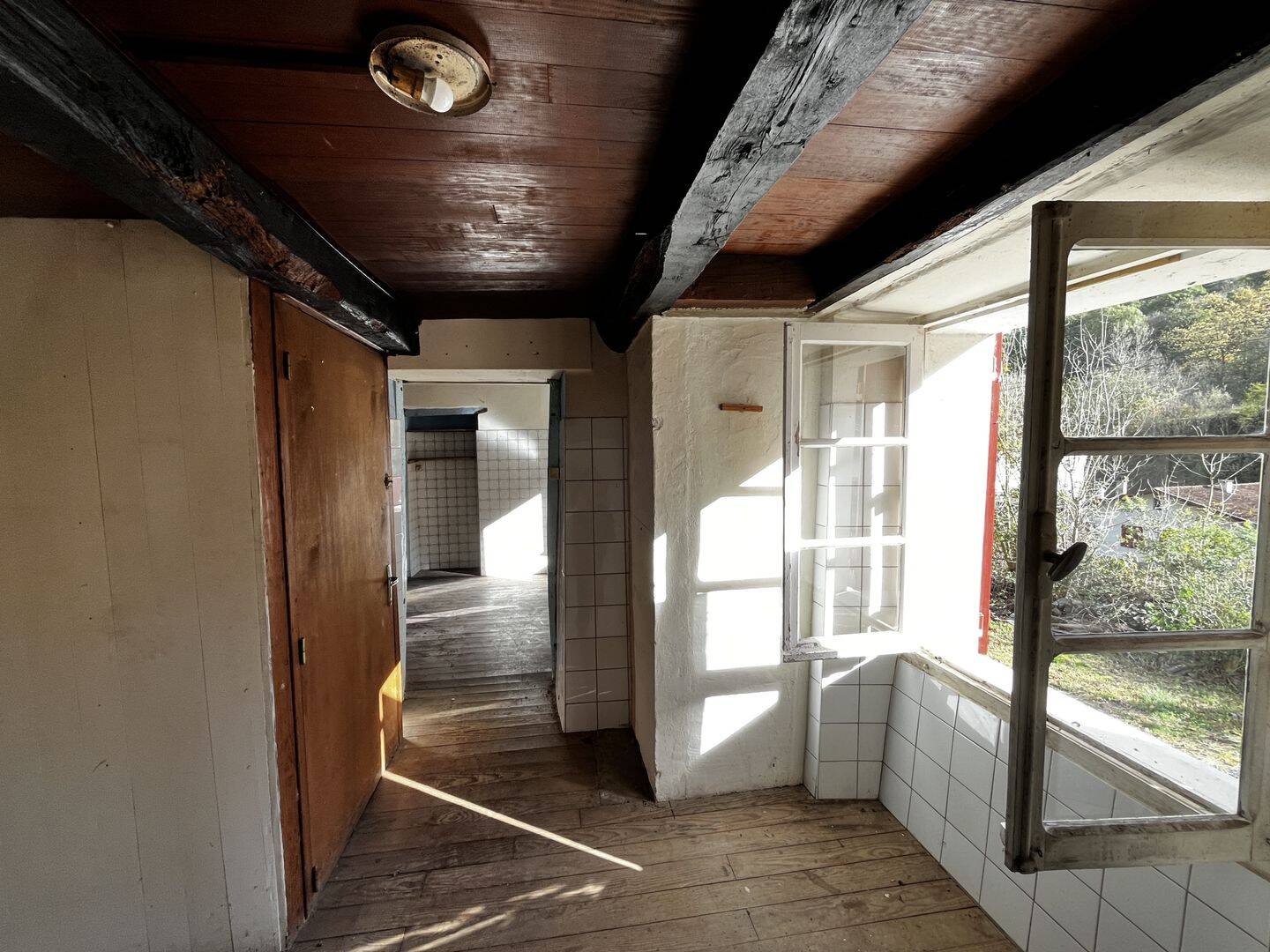 St Etienne de Baigorry, maison de 98 m² à rénover avec terrain d