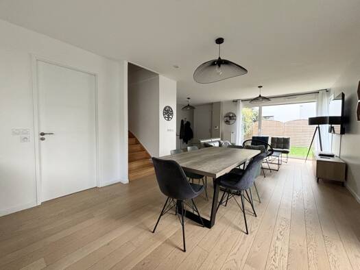 Maison à vendre 1 135 000 € 6 pièces 4 chambres 138 m² 210 m² de terrain Vallées La Garenne-Colombes 92250