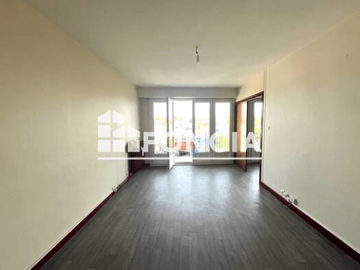 Appartement à louer 620 € 2 pièces 1 chambre 46,8 m² Étage 3/3 Challans 85300