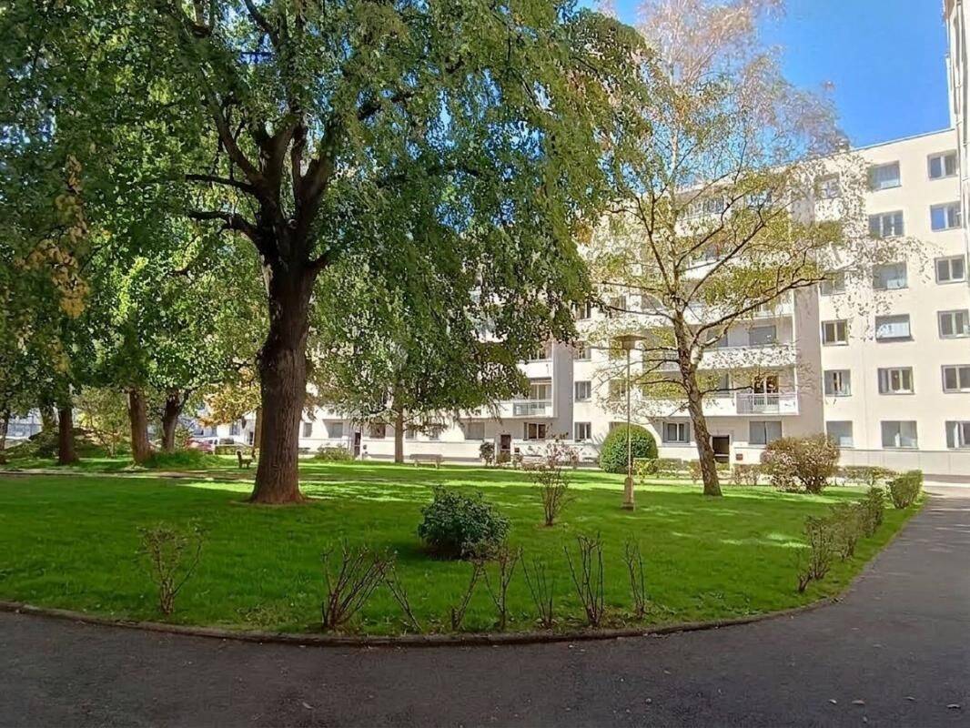 Appartement 3 pièces 64 m² · à Lyon 8ème Arrondissement · 63,5 m² · 270 000 €