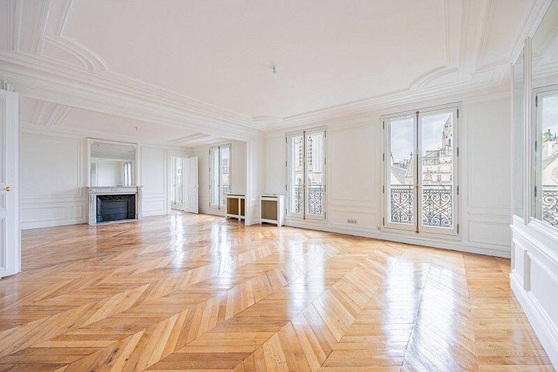 Appartement 6 pièces 201 m² · à Paris 8ème Arrondissement · 200,6 m² · 8 345 €/mois