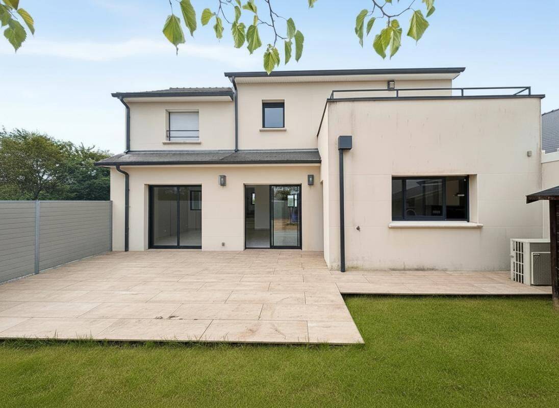 Maison 6 pièces 130 m² · à Sainte-Luce-sur-Loire · 130 m² · 399 900 €