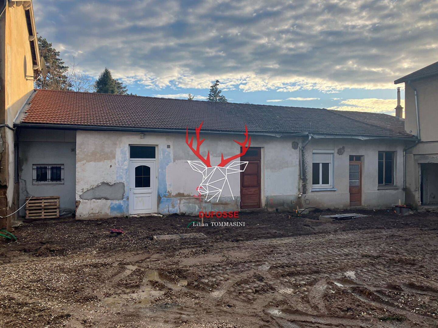 Maison 10 pièces 504 m² · à Charbonnières-les-Bains · 504 m² · 890 000 €