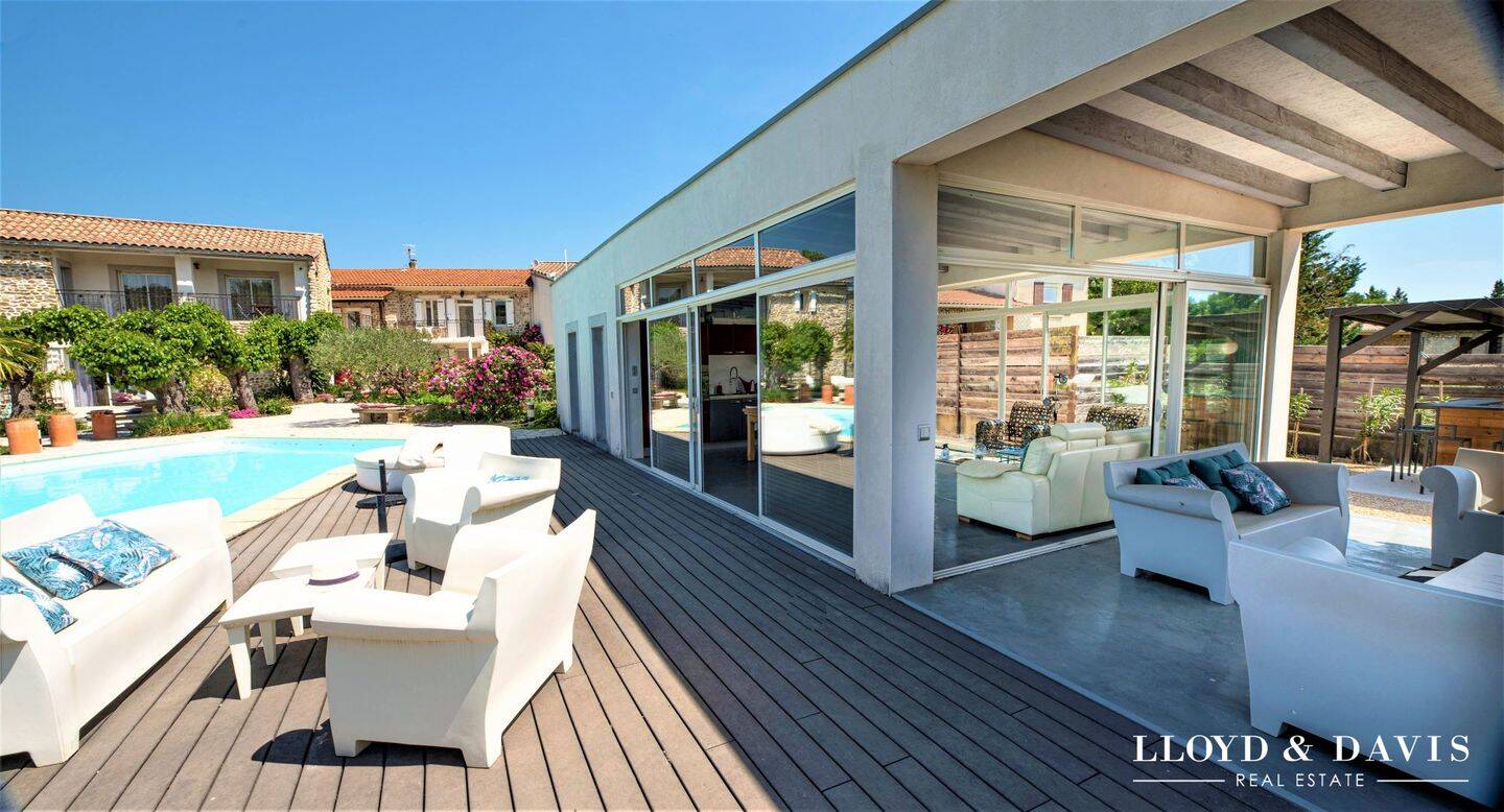 Maison 20 pièces 396 m² · à Saint-Ambroix · 396,3 m² · 1 865 000 €