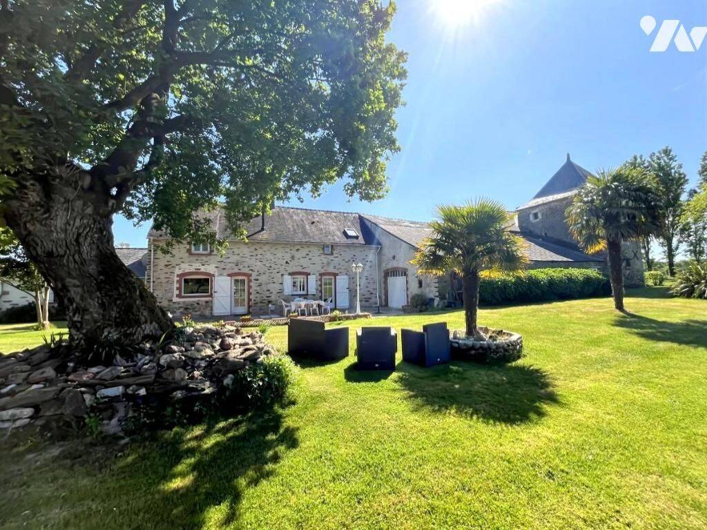 Maison 6 pièces 437 m² · à Grandchamp-des-Fontaines · 437 m² · 624 000 €