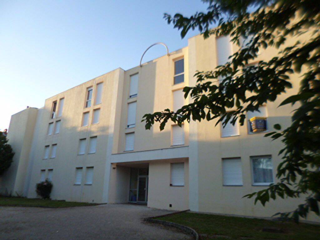 Appartement 1 pièce 19 m² · à Dijon · 18,5 m² · 426 €